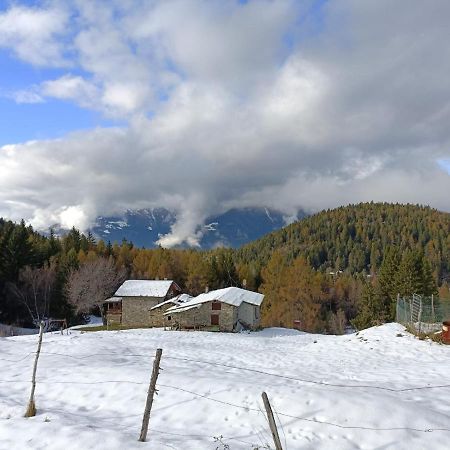 Casa Aprica Piste Da Sci Baradello Apartment Luaran gambar